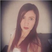 Pofesor de español imparte clases a todas las edades